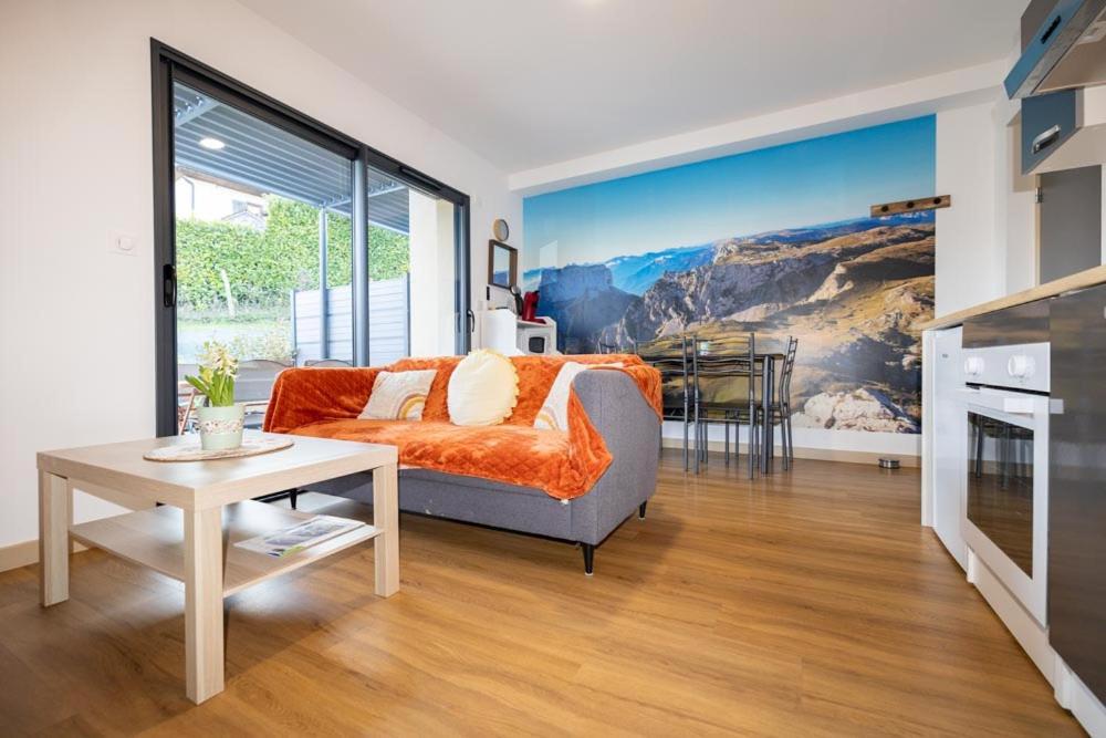 L'Escapade Dauphinoise, Gite 2 Chambres Avec Terrasse Et Clim Beaucroissant Kültér fotó